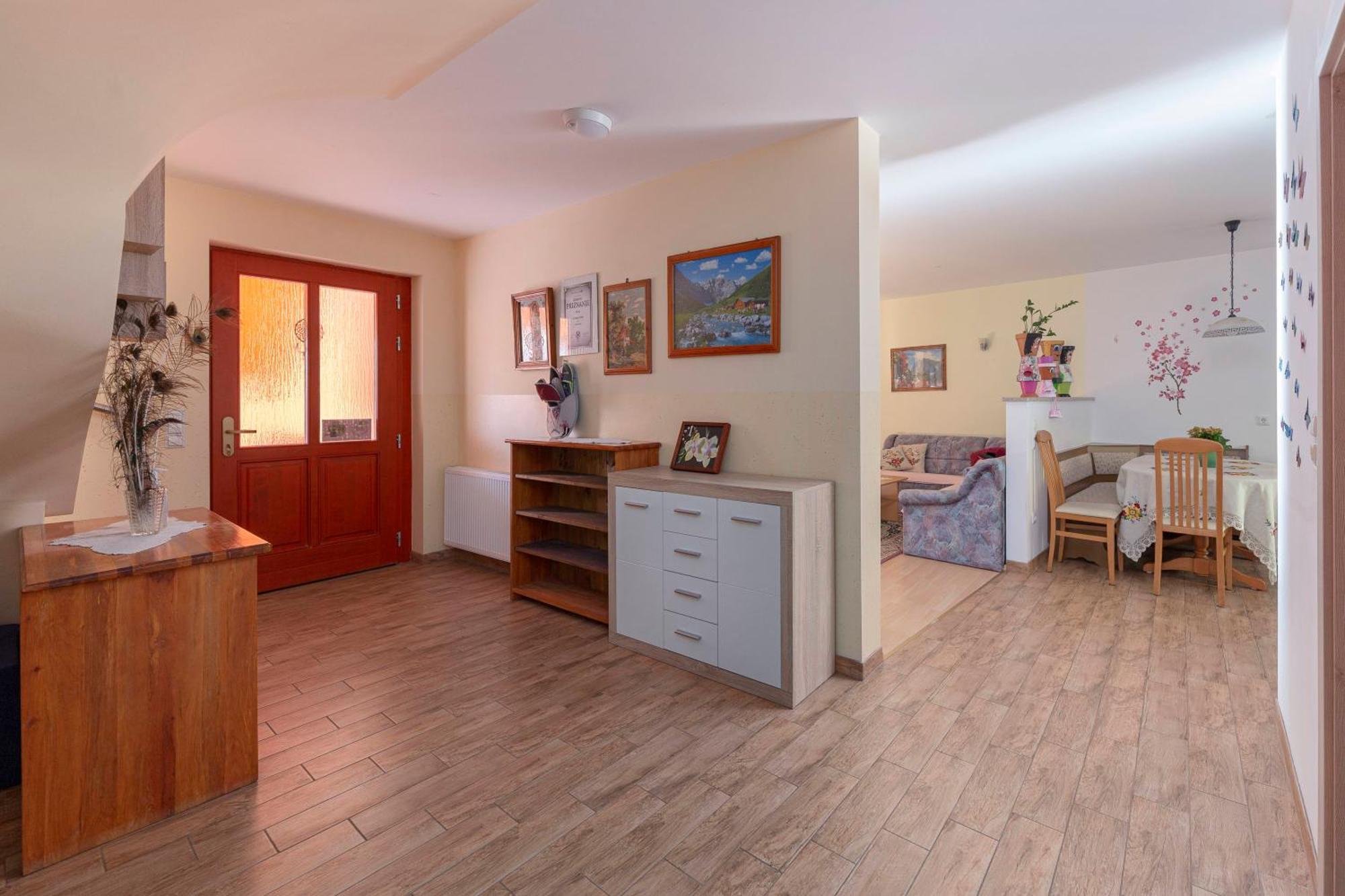 Apartment Pr' Kavac Rateče Екстериор снимка