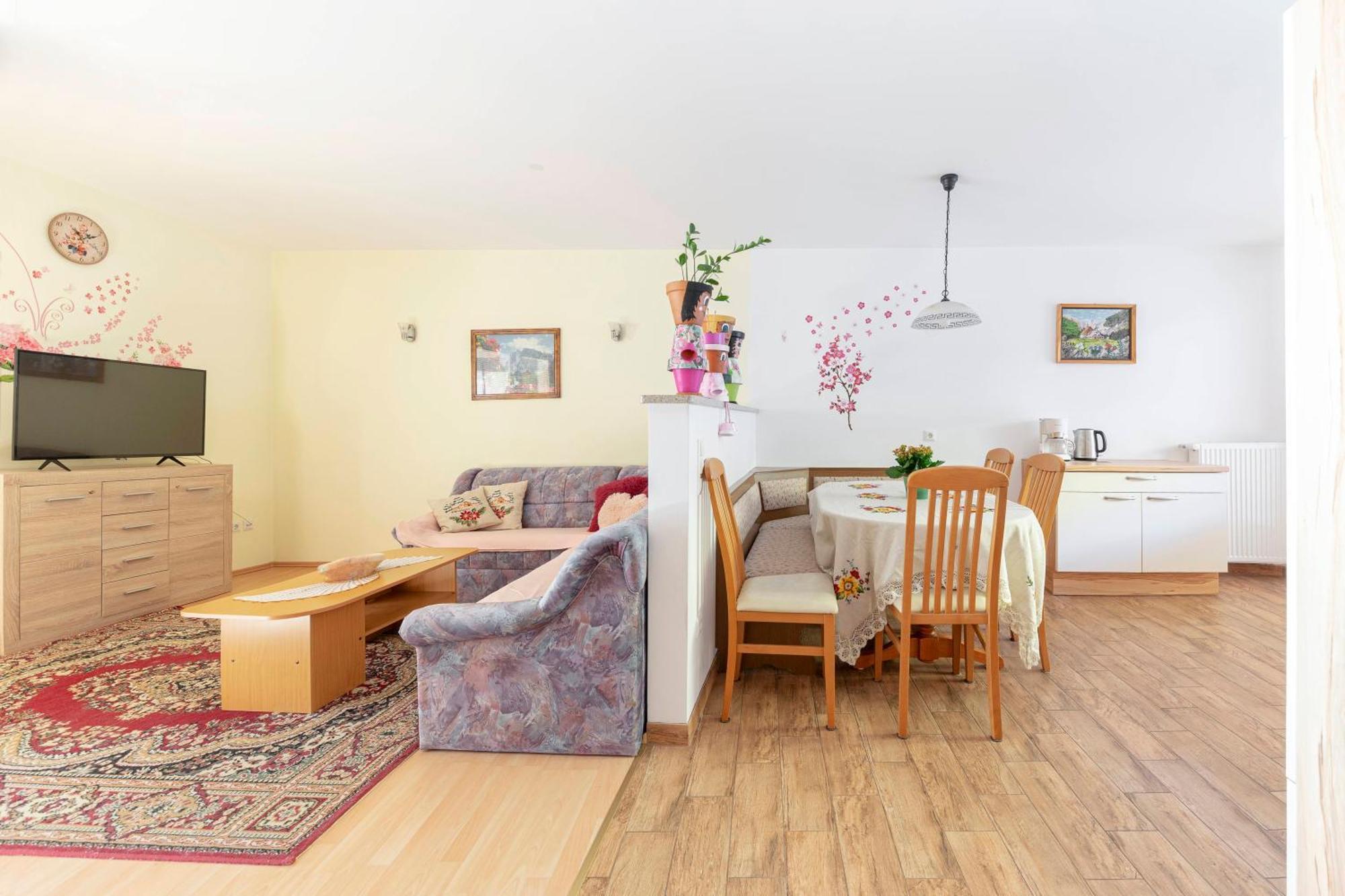 Apartment Pr' Kavac Rateče Екстериор снимка